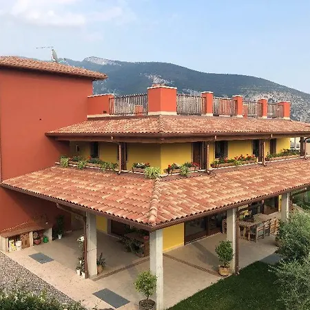 Casa Zuane Oda ve Kahvaltı Rivoli Veronese